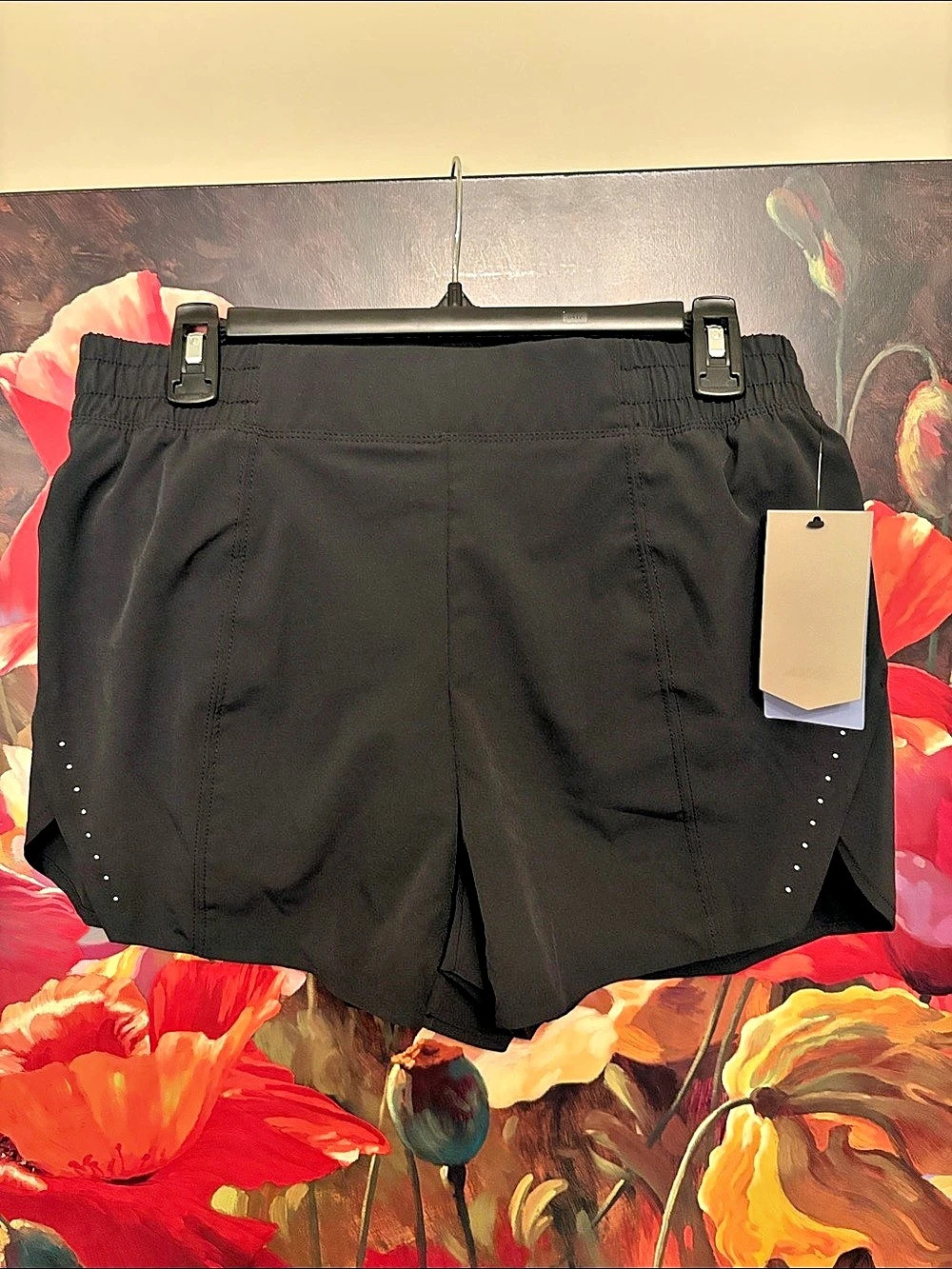 Avia Seamed Run Short Athletic Shorts in Black Size Small NWT